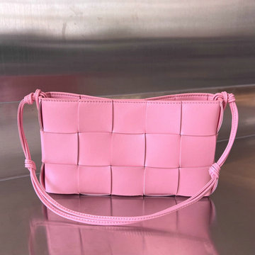 商品名称：ボッテガヴェネタ BOTTEGAVENETA aj-BOV730543FH 2023年最新入荷 カセット ストラップ ポーチ 斜め掛け ショルダーバッグ スクエアバッグ