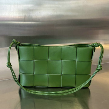 商品名称：ボッテガヴェネタ BOTTEGAVENETA aj-BOV730543GL 2023年最新入荷 カセット ストラップ ポーチ 斜め掛け ショルダーバッグ スクエアバッグ