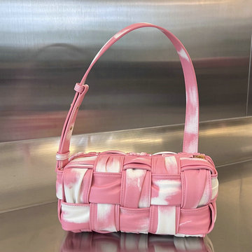 商品名称：ボッテガヴェネタ BOTTEGAVENETA aj-BOV736233CFH 2023年最新入荷 スモール ブリック カセット フラップバッグ スクエアバッグ 斜め掛け ショルダーバッグ