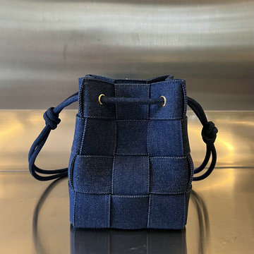 商品名称：ボッテガヴェネタ BOTTEGAVENETA aj-BOV743789NLS 2023年最新入荷 スモール カセット クロスボディバケットバッグ 斜め掛け ショルダーバッグ スクエアバッグ