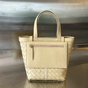 商品名称：ボッテガヴェネタ BOTTEGAVENETA aj-BOV754916XS 2023年最新入荷 スモール フリップ フラップ トートバッグ ハンドバッグ ショッピングバッグ