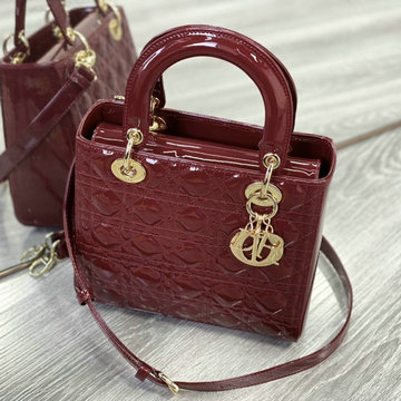 商品名称：クリスチャンディオール CHRISTIAN DIOR 99-CD0565QJRD 2023年最新入荷 レディ ディオール ミディアム トートバッグ 2way 斜め掛け ショルダーバッグ