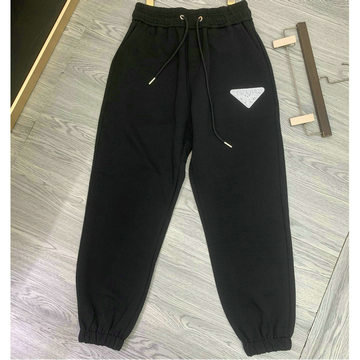 プラダ PRADA MS-KCPD23004 2023年秋冬最新入荷 スポーツパンツ スウェットパンツ ジョギングズボン 伸縮性のあるウエストバンド カジュアルパンツ