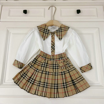 バーバリー BURBERRY MS-TYBR23007 2023年夏最新入荷 子供服 2点セットアップ ツーピース ロングスリーブ シャツ ショートスカート