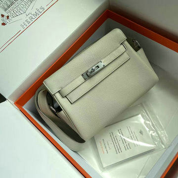 商品名称：エルメス HERMES 063-HKM22YNG 2023年最新入荷 ケリー メッセンジャーバッグ 斜め掛け ショルダーバッグ クロスボディバッグ