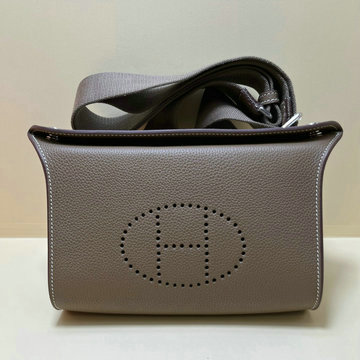 エルメス HERMES 063--HVP26HS 2023年最新入荷 videpoches 斜め掛け ショルダーバッグ クロスボディバッグ 男女兼用