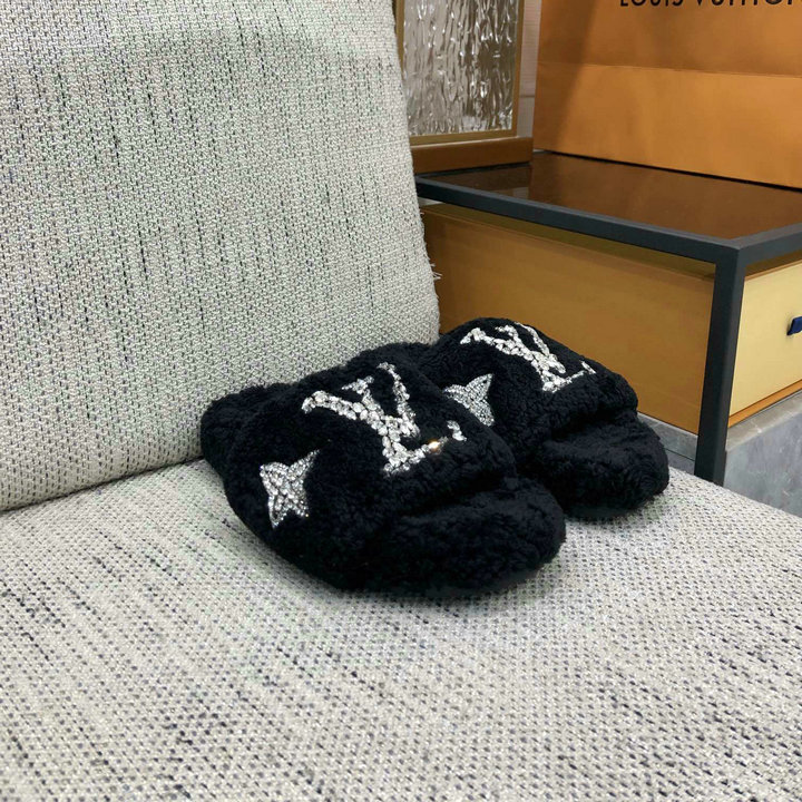 ルイヴィトン LOUISVUITTON 26-LVJ23025ZD 2023年最新入荷 スライドサンダル 暖かい ウールミュール フラットフォーム レディース スリッパ 靴