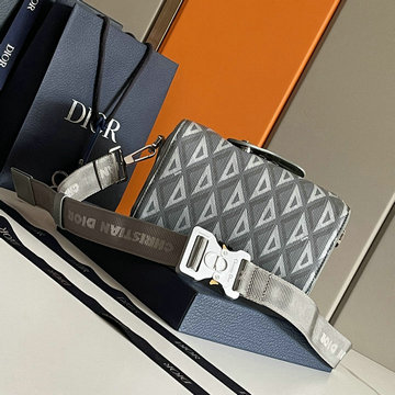 商品名称：クリスチャンディオール CHRISTIAN DIOR 99-CD1249GHS 2023年最新入荷 ヒット ザ ロード ランゴ 22 バッグ 斜め掛け ショルダーバッグ クロスボディバッグ