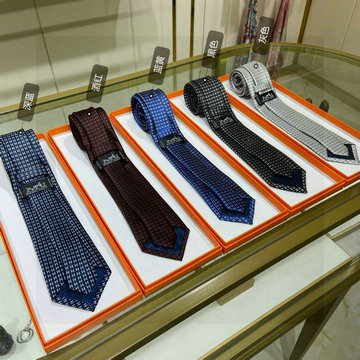 エルメス HERMES AN-LDHE24005  2024年最新入荷 ネクタイ クラシックカット メンズ シルクタイ おしゃれ