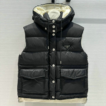商品名称：プラダ PRADA JS-YFPD24008 2024年秋冬最新入荷 フーデッド パファージャケット ジップアップ ベストダウン レディース アウター