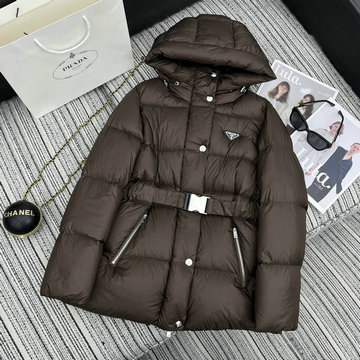 商品名称：プラダ PRADA JS-YFPD24009 2024年秋冬最新入荷 フーデッド パファージャケット ジップアップ ダウンジャケット レディース アウター