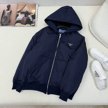 商品名称：プラダ PRADA JS-YFPD24018 2024年秋冬最新入荷 フーデッド パファージャケット ジップアップ ダウンジャケット レディース アウター