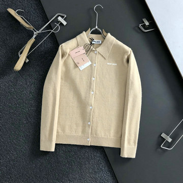商品名称：ミュウミュウ MIUMIU JS-MYMM24003 2024年秋冬最新入荷 Vネック ボタンカーディガン ロングスリーブセーター メンズ