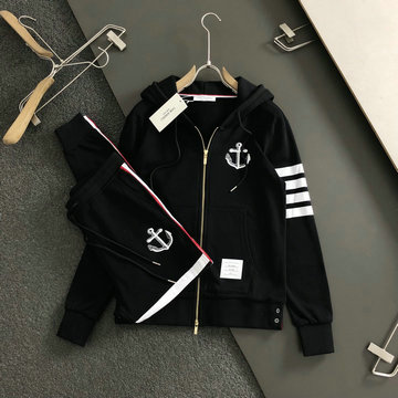 トム ブラウン Thom Browne JS-TZTB24003 2024年秋冬最新入荷 シグネチャー ループタブ スウェット スポーツジャージ ブラック