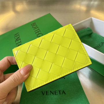 ボッテガヴェネタ BOTTEGAVENETA aj-BOV605720PYK  2024年最新入荷 メンズ フラップカードケース 名刺入れ イントレチャートレザー