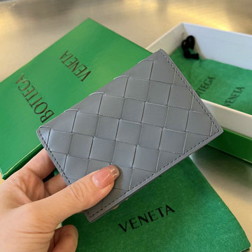 商品名称：ボッテガヴェネタ BOTTEGAVENETA  aj-BOV605720QHL 2024年最新入荷 メンズ フラップカードケース 名刺入れ イントレチャートレザー