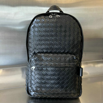ボッテガヴェネタ BOTTEGAVENETA  aj-BOV730732BK 2024年最新入荷 スモール イントレチャート バックパック メンズ リュック デイパック カーフ