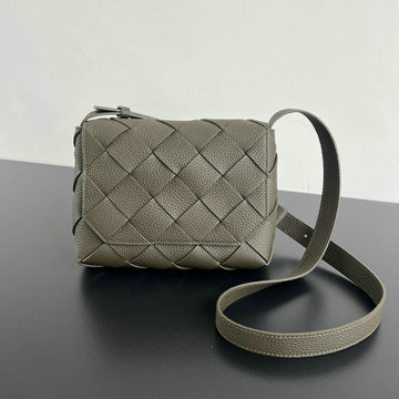 商品名称：ボッテガヴェネタ BOTTEGAVENETA aj-BOV795637SK 2024年最新入荷 ディアゴ クロスボディバッグ メンズ レディース ショルダーバッグ