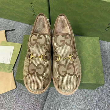 商品名称：グッチ GUCCI 26-GGJ24018D 2024年秋冬最新入荷 ホースビットローファー レディース ムートン フラットシューズ 靴 レザー