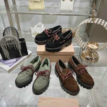 ミュウミュウ MIUMIU 26-MMJ24009R 2024年秋冬最新入荷 ローファー レディース スエード プラットフォームシューズ 厚底靴 レザー