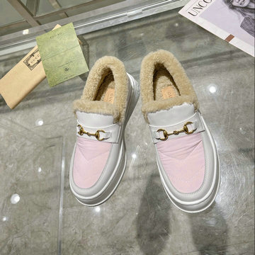 グッチ GUCCI 26-GGJ24017Q  2024年秋冬最新入荷 ホースビットローファー レディース ムートン フラットシューズ 靴 レザー