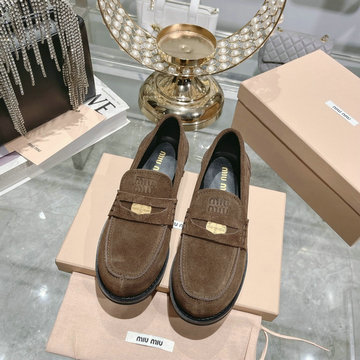 ミュウミュウ MIUMIU 26-MMJ24014R  2024年秋冬最新入荷 ロゴプレート スリッポン ペニー ローファー レディース シューズ 靴 レザー ラウンド トウ