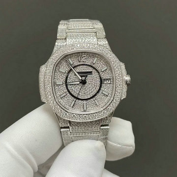 パテックフィリップ PATEK PHILIPPE ZXPPT24007Y  2024年最新入荷 ノーチラス ウォッチ アフターダイヤ レディース 腕時計