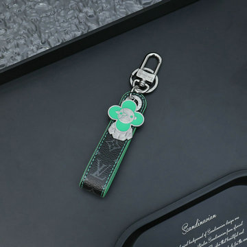 ルイヴィトン LOUISVUITTON 057-M01942 2024年最新入荷 キーホルダー ドラゴンヌ ヴィヴィエンヌ バッグチャーム キーリング LV イニシャル