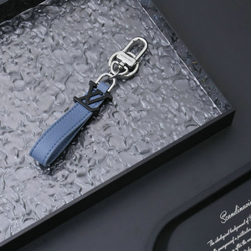 ルイヴィトン LOUISVUITTON 057-M01194L 2024年最新入荷 キーホルダー ドラゴンヌ アエログラム キーホルダー バッグチャーム キーリング