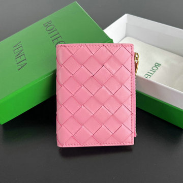 商品名称：ボッテガヴェネタ BOTTEGAVENETA  99-BOV742330QMF 2024年最新入荷 スモール イントレチャート 二つ折り財布 ファスナーウォレット レザー