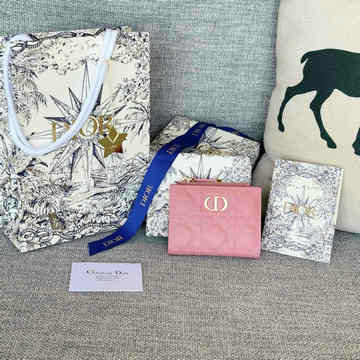 クリスチャンディオール CHRISTIAN DIOR 99-CD5173YF  2024年最新入荷 ディオール カロ Dahlia ウォレット 二つ折り短財布 カナージュ カーフスキン