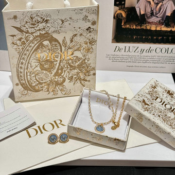 商品名称：クリスチャンディオール CHRISTIAN DIOR CZZ-EHCD24001 2024年最新入荷 Petit CD Baroque ピアス アクセサリー ネックレス CDシグネチャー パール