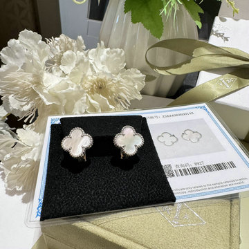 商品名称：ヴァン クリーフ アーペル Van Cleef Arpels CZZ-EHVA24005 2024年最新入荷 スウィートアルハンブラ ピアス イヤリング アクセサリー ジュエリー
