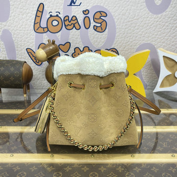 商品名称：ルイヴィトン LOUISVUITTON 057-M11839 2024年最新入荷 新作 LV SKI ベラ ショルダーバッグ ドローストリングバッグ レディース スエード