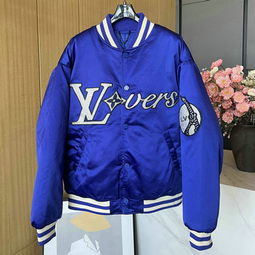 商品名称：ルイヴィトン LOUISVUITTON XG-WTLV24015 2024年秋冬最新入荷 新作 1AGHT0 LV Versベースボールブルゾン ロングスリーブ ジャケット