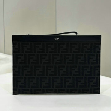 フェンディ FENDI 168-FD7N0134BBK 2024年最新入荷 FFジャカード フラット スリム クラッチ ミディアム ストラップ付き 手持ちかばん メンズ ブラウンファブリック