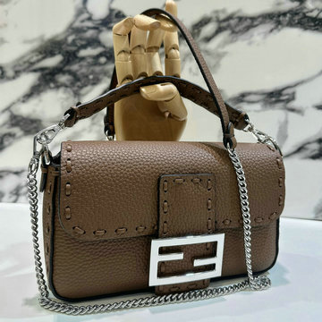 フェンディ FENDI 168-FD8BS017LSK 2024年最新入荷 バゲット ミニ チェーン ショルダーバッグ レディース