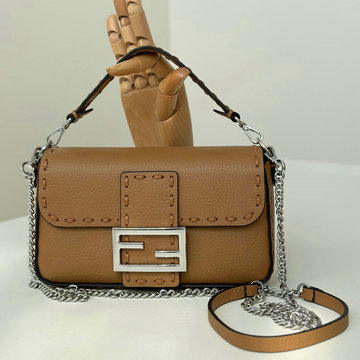フェンディ FENDI 168-FD8BS017LZS 2024年最新入荷 バゲット ミニ チェーン ショルダーバッグ レディース