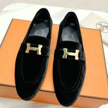 商品名称：セリーヌ CELINE 26-HEJ24003RK  2024年秋冬最新入荷 ローファーシューズ フラットフォームシューズ レディース