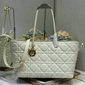 クリスチャンディオール CHRISTIAN DIOR GH-CD1166DPGB 2024年最新入荷 トゥジュール ラージ トートバッグ ハンドバッグ レディース レザー