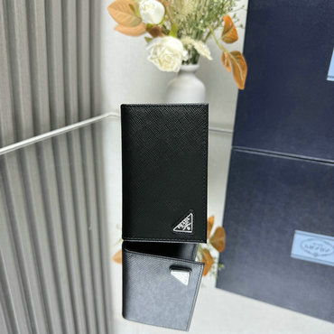 プラダ PRADA GH-PD2MC101BK 2024年最新入荷 サフィアーノトライアングル カードケース