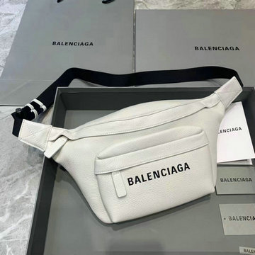 バレンシアガ BALENCIAGA MS-BA085330PBS　2024年最新入荷 エブリデイ ベルトパック ウェストバッグ ボディバッグ ベルトバッグ レザー