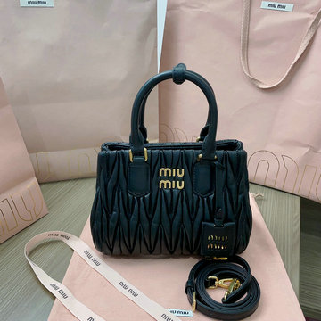 ミュウミュウ MIUMIU GH-MM5BA259BBK  2024年最新入荷 トートバッグ スモール ハンドバッグ 2way ショルダーバッグ クロスボディバッグ マテラッセレザー