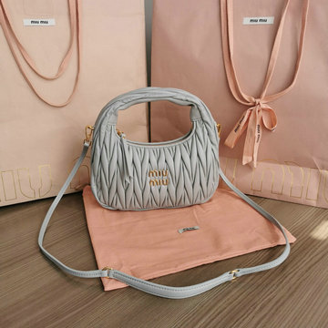 ミュウミュウ MIUMIU GH-MM5BC125BQL 2024年最新入荷 ワンダー ホーボーバッグ トートバッグ ハンドバッグ 2way 斜め掛け ショルダーバッグ