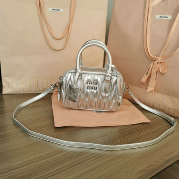 商品名称：ミュウミュウ MIUMIU GH-MM5BB123BYS 2024年最新入荷 アルカディ トートバッグ スモール ハンドバッグ 2way ショルダーバッグ クロスボディバッグ
