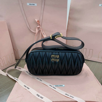 ミュウミュウ MIUMIU GH-MM5BC158BBK 2024年最新入荷 斜め掛け ショルダーバッグ クロスボディバッグ レディースかばん