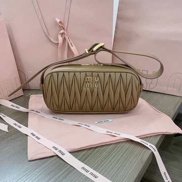 ミュウミュウ MIUMIU GH-MM5BC158BKF 2024年最新入荷 斜め掛け ショルダーバッグ クロスボディバッグ レディースかばん