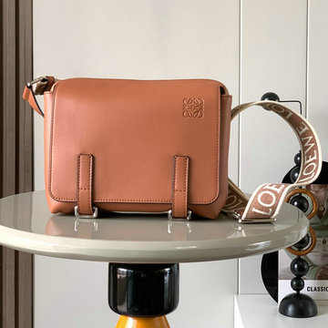 ロエベ LOEWE GH-LE9011PZS 2024年最新入荷 ミリタリー メッセンジャーバッグ 斜め掛け ショルダーバッグ メンズかばん クロスボディバッグ