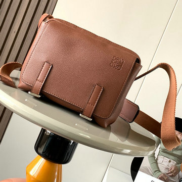 ロエベ LOEWE GH-LE9012QZS  2024年最新入荷 ミリタリー メッセンジャーバッグ 斜め掛け ショルダーバッグ メンズかばん クロスボディバッグ