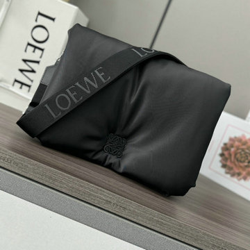 商品名称：ロエベ LOEWE GH-LE9801ZKBK 2024年最新入荷 パファー ゴヤ メッセンジャーバッグ 斜め掛け ショルダーバッグ クロスボディバッグ メンズかばん